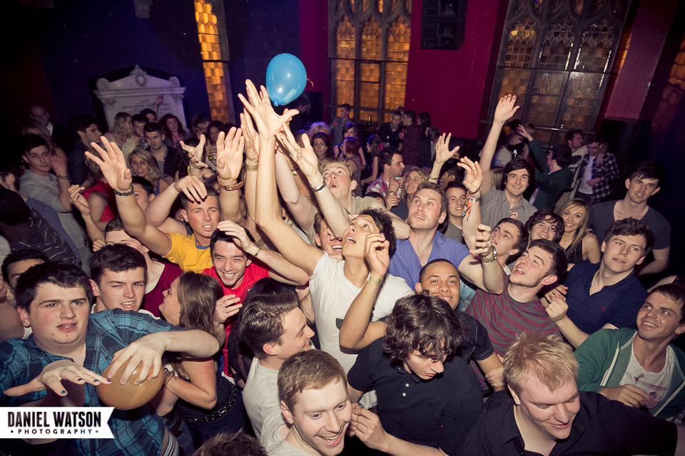 IMAGE: http://payload52.cargocollective.com/1/3/110609/3346074/halo-17b_960.jpg