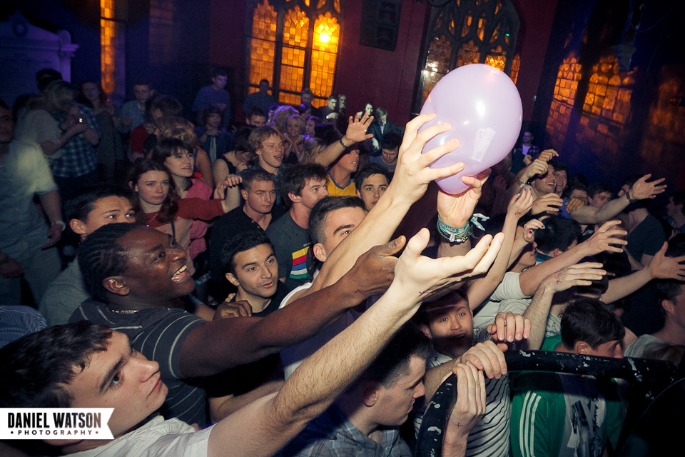 IMAGE: http://payload52.cargocollective.com/1/3/110609/3346074/halo-17c_960.jpg